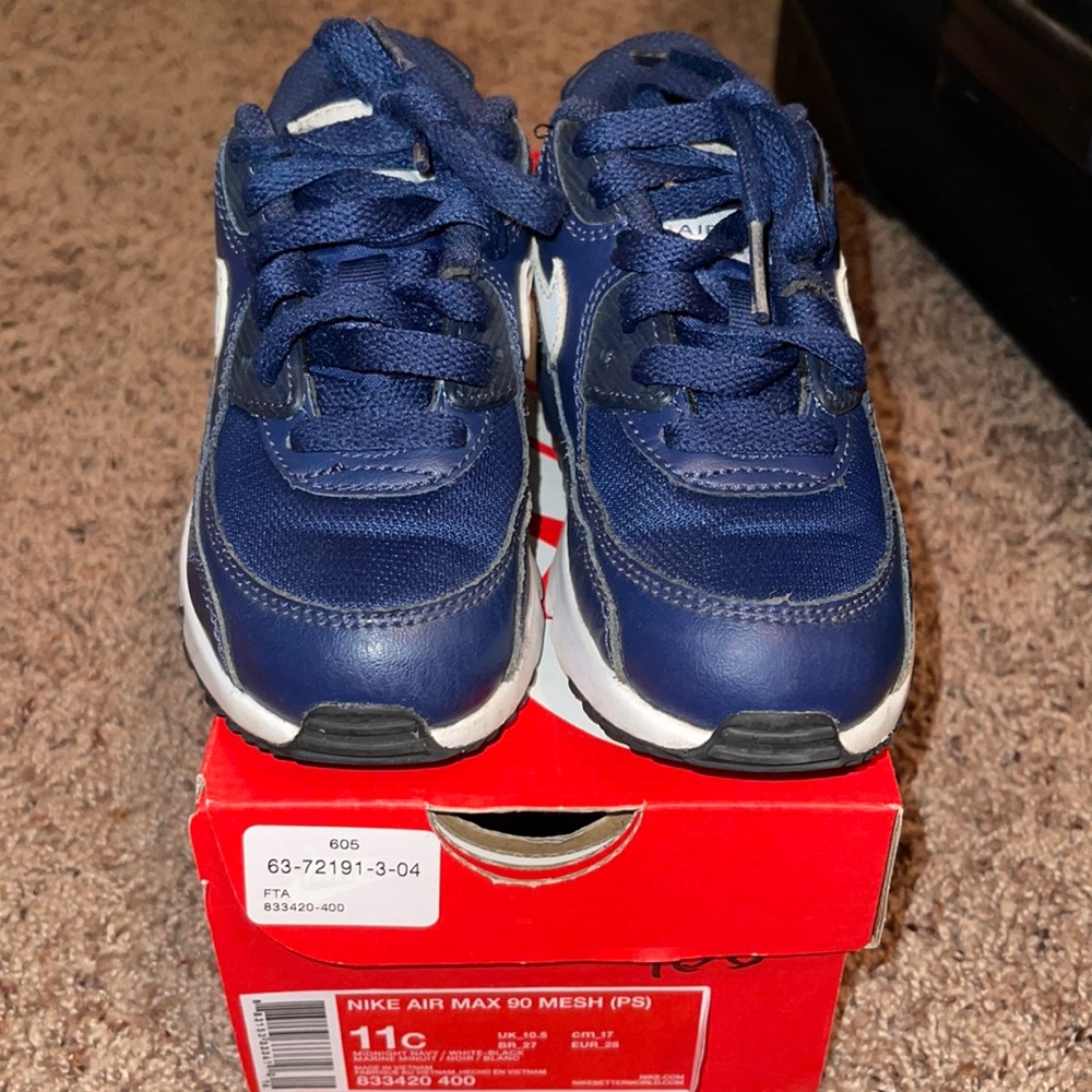 Nike AirMax 90 Kids Navy Blue and White Sneakers